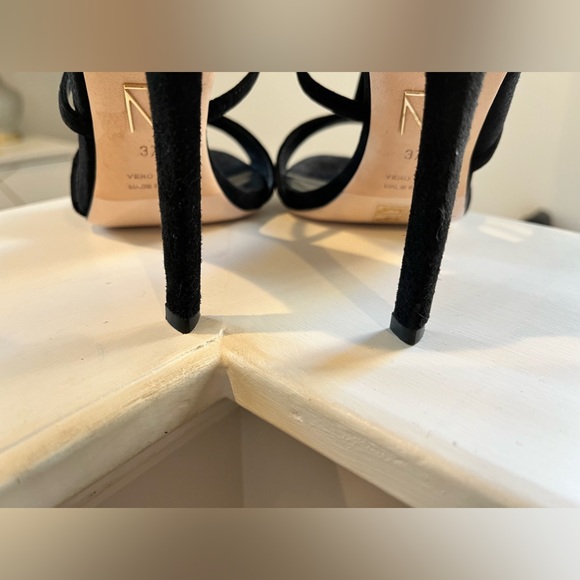 TAMARA MELLON LOVE BLACK SUEDE STRAPPY HEELS- SIZE 37.5 (US 7- 7 1/2) - Picture 7 of 7
